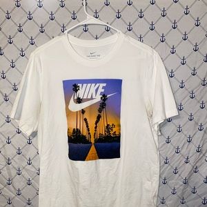 Men’s Nike shirt